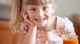 Zadbaj o zdrowie i świętuj Dzień Marchewki LIFESTYLE, Dziecko - Jest zdecydowanie najpopularniejszym warzywem w Polsce. Chętnie sięgają po nią dorośli jak i dzieci. Jest na tyle popularna, że doczekała się już swojego święta. 5 kwietnia będziemy obchodzić Dzień Marchewki.