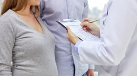 Planowanie ciąży po poronieniu LIFESTYLE, Dziecko - Dla kobiety, która poroniła, kolejna ciąża jest trudnym doświadczeniem, a towarzyszący jej strach często przysłania radość oczekiwania. Dowiedz się, jak radzić sobie ze stratą, co zrobić żeby zwiększyć szanse na szczęśliwe rozwiązanie i dlaczego pierwszy trymestr jest taki ważny.