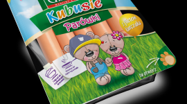 Nowe opakowanie, ten sam pyszny smak – parówki dla dzieci Kubusie Gzella LIFESTYLE, Dziecko - Firma Gzella dokłada wszelkich starań, by menu najmłodszych konsumentów było wartościowe. Dlatego jej sztandarowy produkt dedykowany dzieciom: parówki Kubusie, ma w składzie aż 72% mięsa z kurczaka i nowe kolorowe opakowanie.