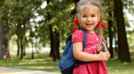 Jak przygotować malucha na przedszkolne wyzwania? LIFESTYLE, Dziecko - Potrzeby żywieniowe dziecka zmieniają się wraz z jego wzrostem i rozwojem. Przedszkolak potrzebuje więc jadłospisu, który zaspokoi jego rosnące zapotrzebowanie na składniki odżywcze i pozwoli na pełne wykorzystanie możliwości jego organizmu.