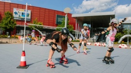 Zabawa dla najmłodszych w hawajskim klimacie LIFESTYLE, Dziecko - Najbliższy weekend (29 – 30 czerwca) upłynie w Porcie Łódź Junior pod znakiem hawajskiej muzyki i tańca.