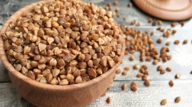 Jej wysokość Gryka LIFESTYLE, Dziecko - Gryka szturmem zdobywa nasze serca i stoły. Warto dowiedzieć się o tych niezwykłych nasionkach czegoś więcej ponad to, że ze względu na niezaprzeczalne walory zdrowotne i smakowe warto po nie sięgać.