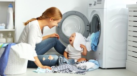 Noworodek w domu. Jak sprzątać i zadbać o zdrowie malucha? LIFESTYLE, Dziecko - Materiał na temat przygotowania domu na nadejście malucha