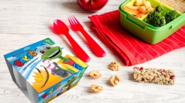 Jak skomponować wartościowy podwieczorek dla dziecka? LIFESTYLE, Dziecko - Gotowanie dla najmłodszych to prawdziwe wyzwanie dla rodziców! Skomponowanie pełnowartościowych i smacznych potraw, które przypadną do gustu dzieciom, wydaje się być bardzo skomplikowane – a tak naprawdę wystarczy pamiętać o zaledwie kilku żelaznych zasadach!