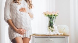 Dieta w ciąży: obalamy mity LIFESTYLE, Dziecko - Zakaz picia kawy, jedzenia słodyczy i przekąsek, konieczność rezygnacji z diety wegetariańskiej oraz „jedzenia za dwoje” to tylko niektóre z popularnych mitów na temat diety w ciąży