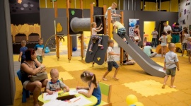 Ferie w Bytomiu - jakie atrakcje? LIFESTYLE, Dziecko - Bezpłatne lekcje języka angielskiego, przejażdżki darmową kolejką, rozrywka w amerykańskim stylu. Sprawdzamy, z których bytomskich atrakcji warto skorzystać w tegoroczne ferie.