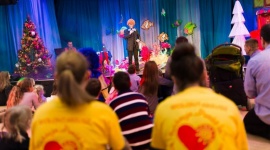 Choinka dla podopiecznych Fundacji „Pomóż Im” LIFESTYLE, Dziecko - Oni nie zawsze mają możliwość, aby wyszaleć się podczas tradycyjnej, karnawałowej choinki.