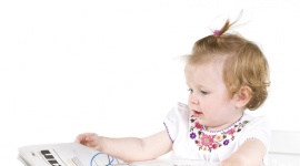 Dlaczego dieta ma duże znaczenie dla rozwoju dziecka? LIFESTYLE, Dziecko - Odpowiedni jadłospis wpływa na prawidłowy rozwój niemowlęcia i małego dziecka, a także jego przyszłe życie. Ważnym zadaniem każdej mamy jest wspieranie rozwoju dziecka poprzez sposób żywienia.