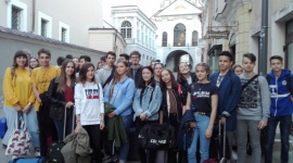 Francuscy licealiści w Białymstoku. Sezon wymian językowych LIFESTYLE, Dziecko - Lekcje języka i historii w praktyce, a przy tym interesujące przyjaźnie -uczniowie I SLO w Białymstoku od lat uczestniczą w wymianach językowych. Teraz goszczą uczniów i nauczycieli z Francji, a w czerwcu pojadą nad Loarę z rewizytą