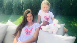 Nie ma wakacji od pomagania! LIFESTYLE, Dziecko - Lato to nie tylko czas odpoczynku i słodkiego lenistwa, ale także dobry moment na to, by zrobić coś dla innych. Jak mawia właścicielka marki Endo, Aneta Kołaszewska: Nie ma wakacji od pomagania! Często wystarczy drobny gest, aby wesprzeć tych, którzy potrzebują pomocy.