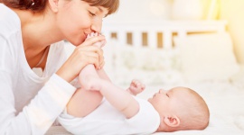 Wybory z myślą o maluszku – jak poradzić sobie w roli mamy? LIFESTYLE, Dziecko - Jak poradzić sobie z trudnościami, jak zadbać o malucha i kto w pierwszych miesiącach macierzyństwa może być wsparciem dla mamy?