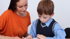 DLACZEGO NAUCZANIE DWUJĘZYCZNE TO PRZYSZŁOŚĆ EDUKACJI? LIFESTYLE, Dziecko - Warto zapewnić swemu dziecku dobry start w przyszłość i od najmłodszych lat uczyć go języków obcych. Najszybciej i najefektywniej przyswoi je w dwujęzycznym przedszkolu i szkole.