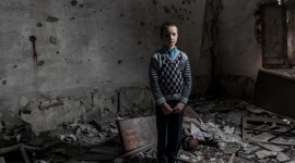 UNICEF apeluje o pomoc dla 41 mln dzieci na świecie LIFESTYLE, Dziecko - Miliony dzieci żyją w krajach ogarniętych konfliktami lub dotkniętych przez katastrofy naturalne. Najmłodsi często nie mają dostępu do podstawowych usług. UNICEF zaapelował dziś o 3,9 mld dolarów niezbędnych, aby w tym roku nieść pomoc dzieciom w kryzysach humanitarnych.