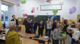 Mała szkoła z dużą ofertą. Dzień Otwarty w ZSS Fundacji Edukacji „Fabryczna 10” LIFESTYLE, Dziecko - Okazją, by poznać ofertę szkół przed rozpoczynającą się wkrótce rekrutacją są Dni Otwarte. W sobotę (23 marca) w swoje progi zaprasza Zespół Szkół Społecznych przy Fabrycznej10.