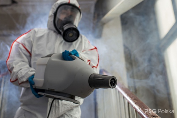 Lato w mieście - jak zadbać o odkażenie miejsc, w których przebywają dzieci? LIFESTYLE, Dziecko - Jesteśmy w środku sezonu wakacyjnego - bardzo specyficznego, bowiem w jego centrum znajduje się koronawirus. Trwająca pandemia w wielu rodzicach wywołuje obawy związane z organizacją zajęć wakacyjnych dla dzieci.