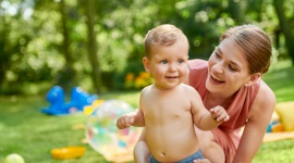 Nieoczywisty, a bardzo ważny składnik w diecie rocznego dziecka LIFESTYLE, Dziecko - Dieta roczniaka jest już urozmaicona, jednak nie może w niej zabraknąć miejsca dla jednego, bardzo ważnego składnika.