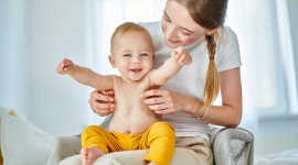 Dlaczego dieta wpływa na pracę brzuszka, a brzuszek na samopoczucie dziecka? LIFESTYLE, Dziecko - Ponieważ gdy układ pokarmowy prawidłowo pracuje, to maluch rośnie, czuje się dobrze, jest radosny, dobrze śpi i ma apetyt. Dowiedz się, dlaczego tak wiele zależy od małego brzuszka?